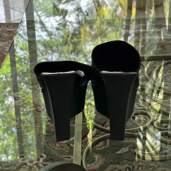 Steve Madden Black Leather Mule Slides - Picture 5 of 6